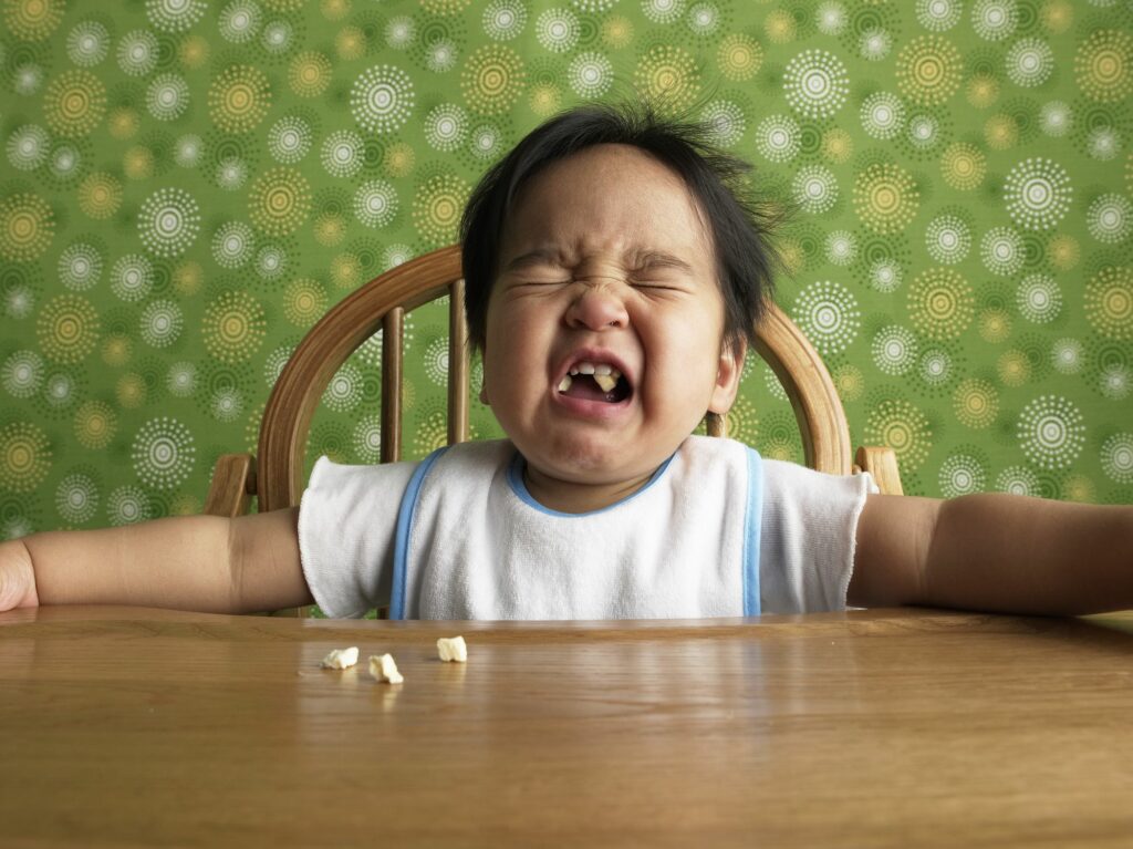 How to Handle Toddler Temper Tantrums
